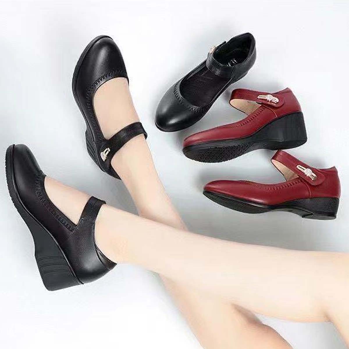 👡【35-41】2025 nuevos zapatos de mujer de piel suave con tacón de cuña antideslizante y suela blanda