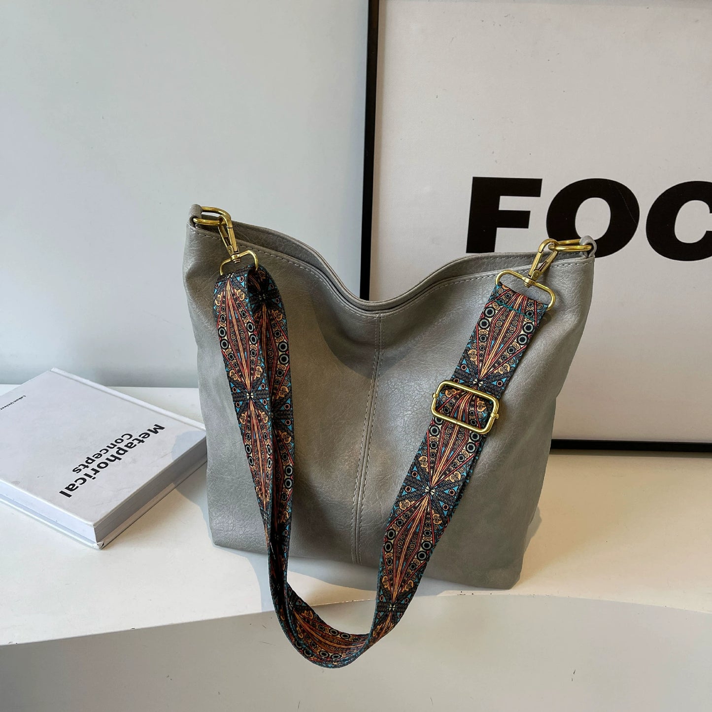 🔥👜【Ograniczona ilość】2025 Nowa torba na ramię w stylu retro z geometrycznym wzorem, duża, modna damska