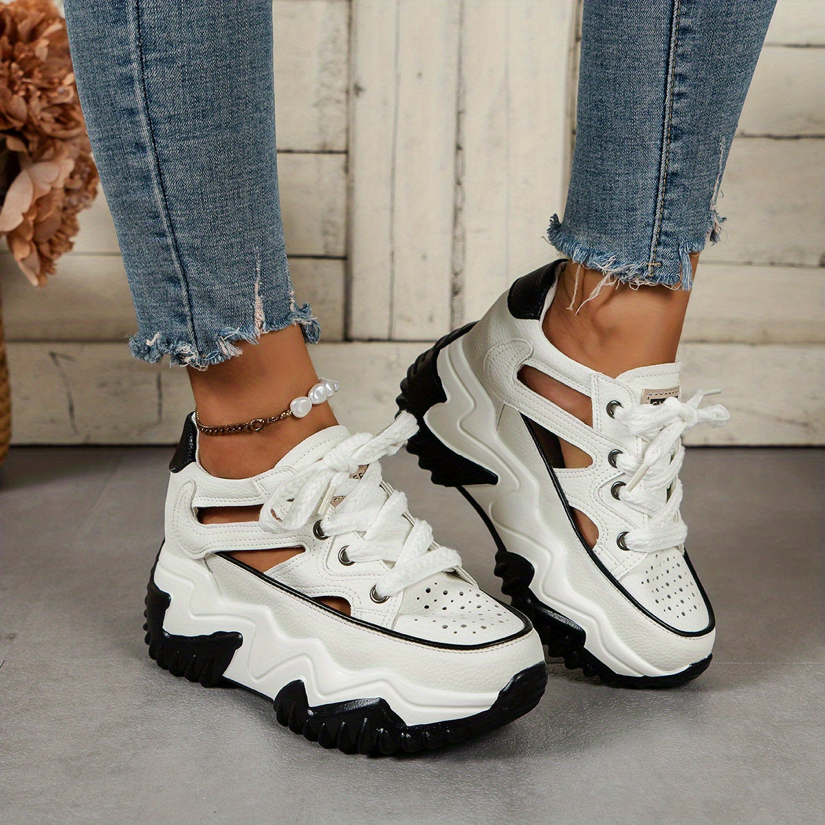🔥🎉【Specjalne oferty letnie🔥】Nowe letnie, modne, damskie, swobodne buty z grubą podeszwą i wydrążoną cholewką, oddychające i wygodne