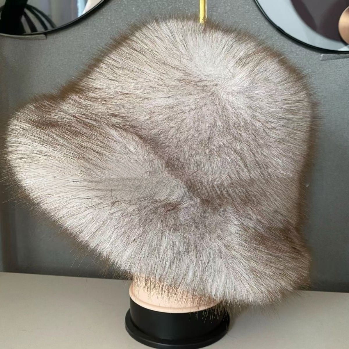 👒Sleva -47%🔥 Dámská teplá podzimní a zimní čepice s velkou krempou a kopulí z lišky