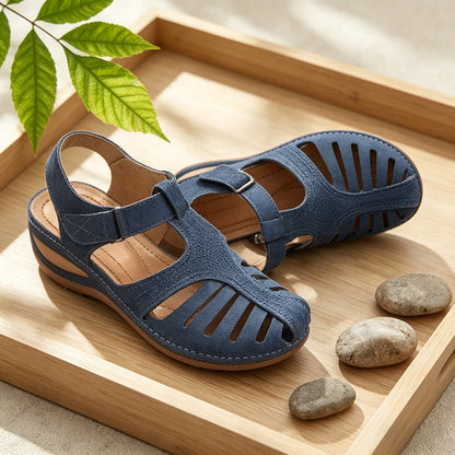 Nuevas sandalias transfronterizas de tallas grandes para mujer, sandalias romanas de tacón de cuña calado con punta cerrada para mujer.