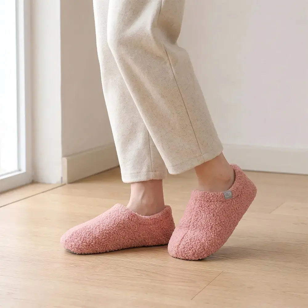 【36-45】Bestsellerowe zimowe kapcie domowe unisex – na miękkiej podeszwie, z zakrytym piętem, ciche, z pianką memory