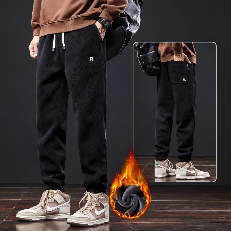 🔥【M-5XL】👖Nove muške zimske hlače - zadebljani kord s flis podstavom; tople i ležerne muške hlače.