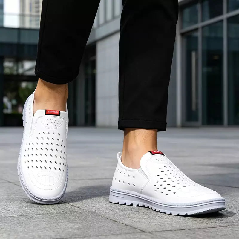 👞50% de descuento🏆 Zapatos de hombre de piel suave con perforaciones transpirables, adecuados tanto para ocasiones formales como informales. ✅️Pago contra entrega