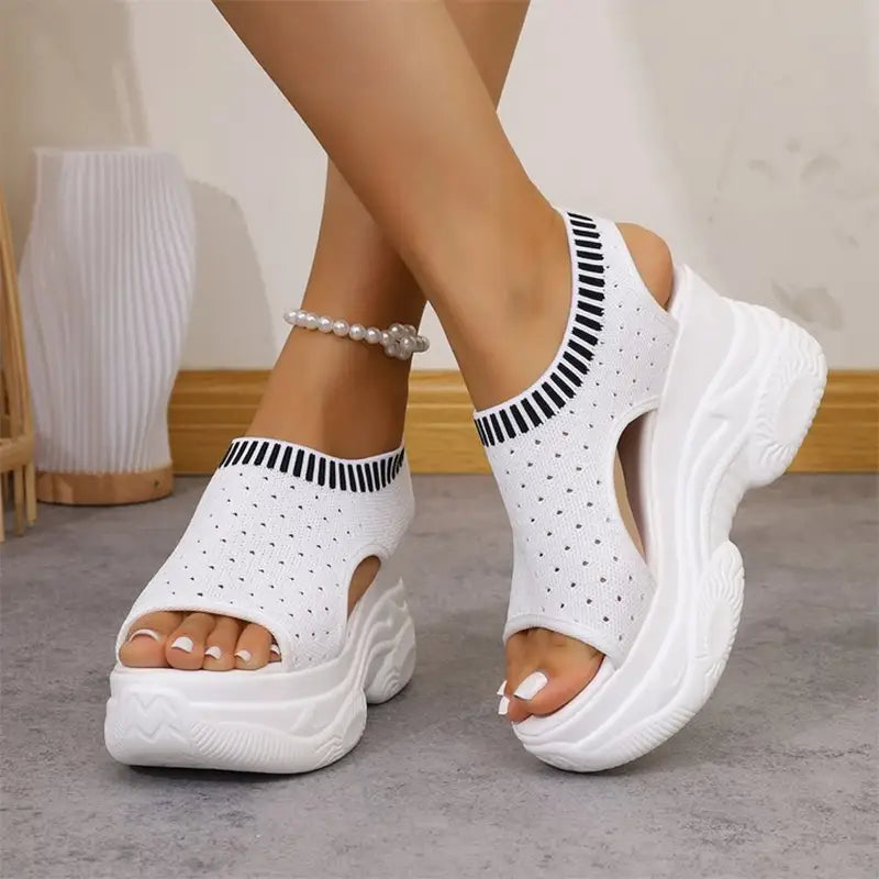 ✨💕【Нови постъпления 50% отстъпка🔥】👟Супер меки спортни сандали с дебела подметка — Коригират стойката, улесняват ходенето и предпазват краката ви