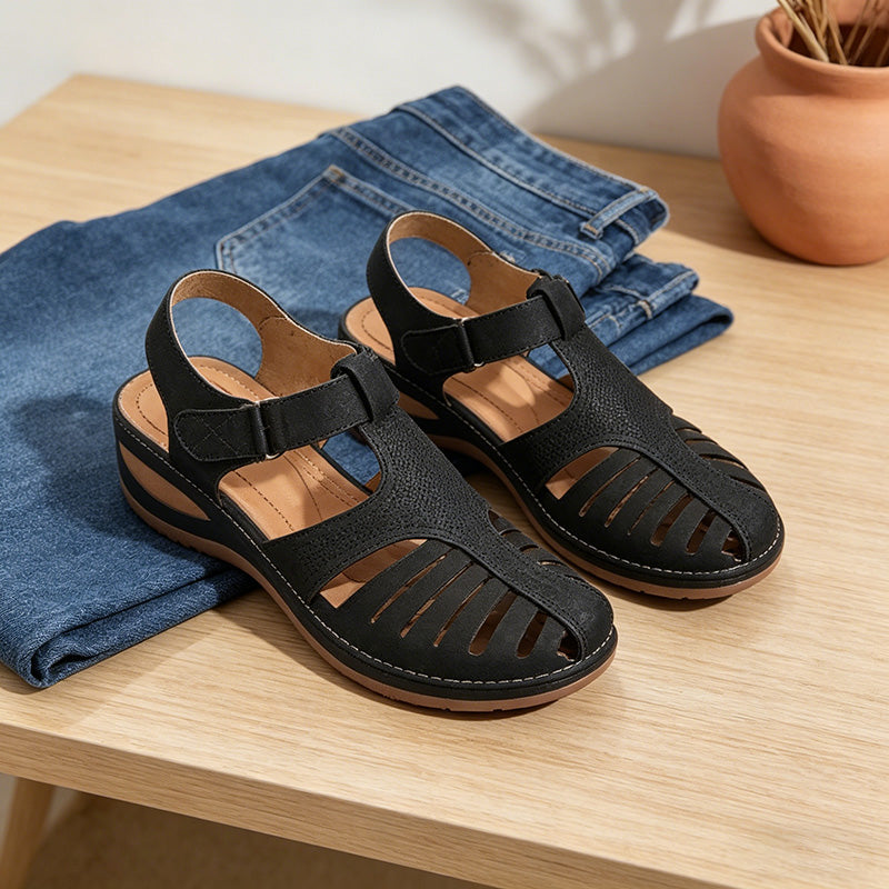Nuevas sandalias transfronterizas de tallas grandes para mujer, sandalias romanas de tacón de cuña calado con punta cerrada para mujer.