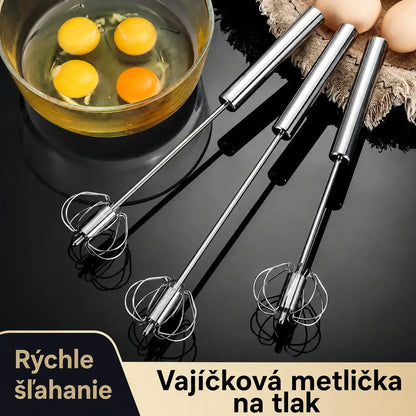 🥚 Kúp 1, druhú získaš ZADARMO! Poloautomatická metlička z nehrdzavejúcej ocele s mechanizmom fungujúcim na princípe stlačenia a rotácie