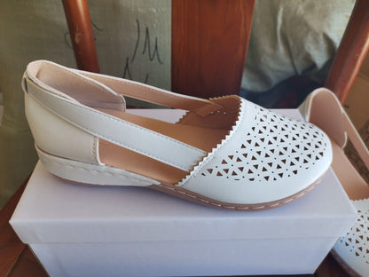 🔥2025 Letnie, wydrążone, jednokolorowe, codzienne sandały damskie