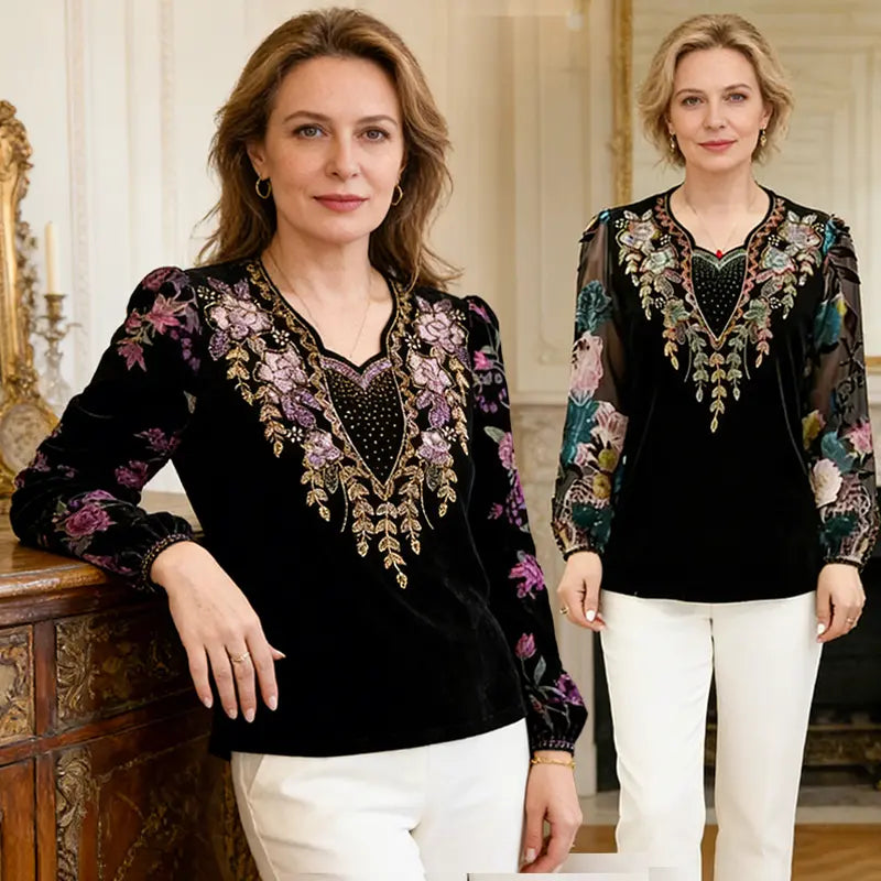 Bluzka vintage z artystycznym nadrukiem i haftowanymi detalami – wyrafinowany styl