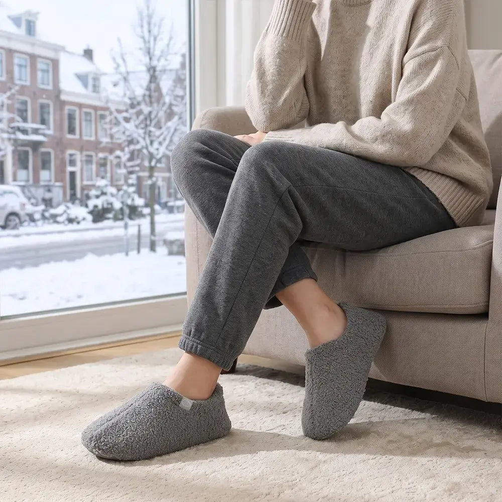 【36-45】Bestsellerowe zimowe kapcie domowe unisex – na miękkiej podeszwie, z zakrytym piętem, ciche, z pianką memory