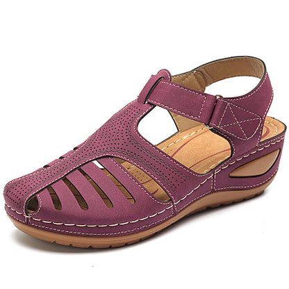 Nuevas sandalias transfronterizas de tallas grandes para mujer, sandalias romanas de tacón de cuña calado con punta cerrada para mujer.