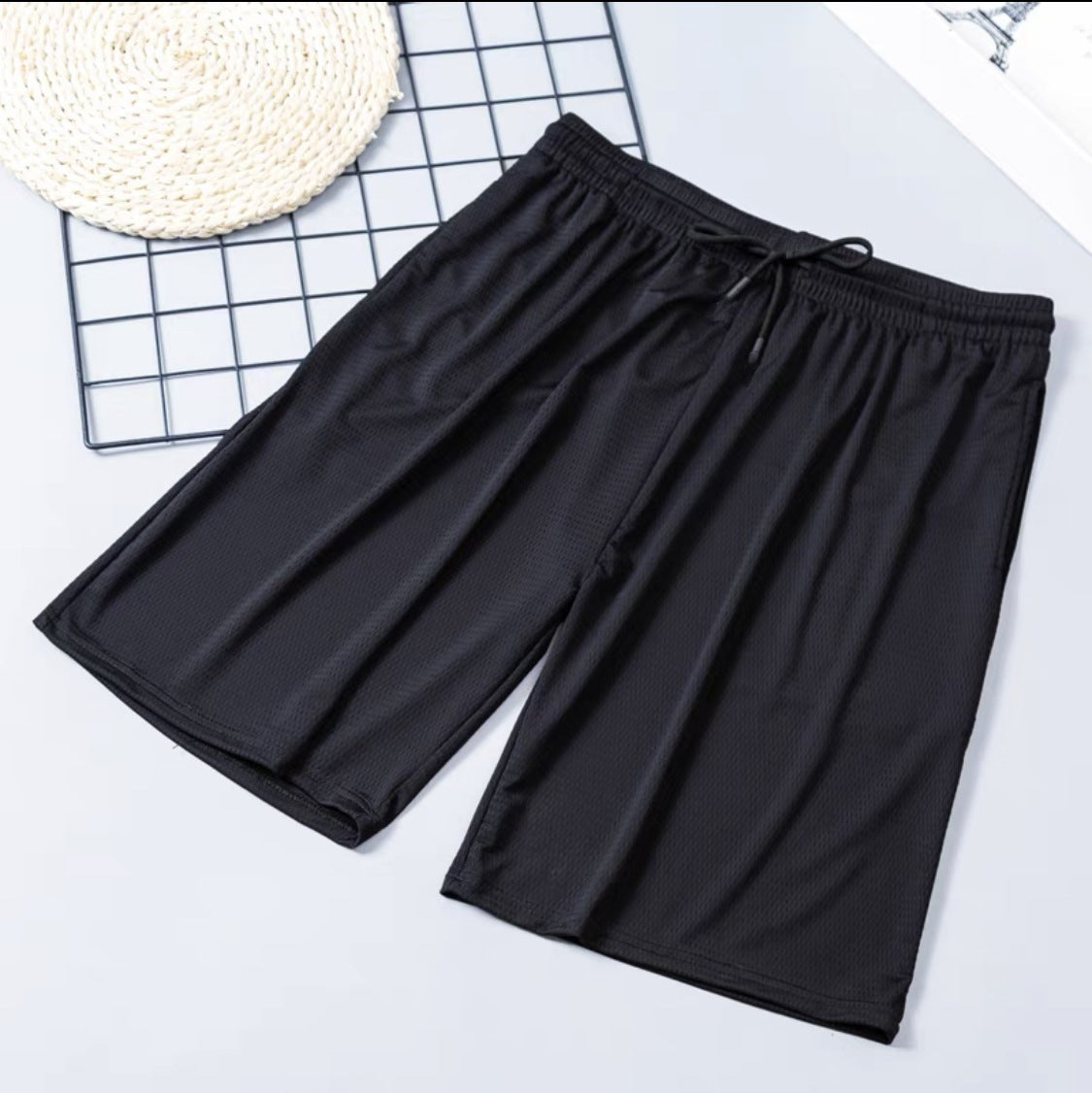✨🌈【Kup jeden, a drugi dostaniesz gratis】【M-5XL】Letnie modne, swobodne, lekkie, oddychające, męskie spodenki