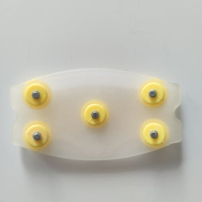 🚶🏔️Kupite jedan, dobijte jedan gratis🔥Nevidljivi protuklizni rukavi za dereze s 5 zubaca, prozirni vanjski rukavi za dereze, pogodni za planinarenje po snijegu, planinarenje, penjanje po stijenama i zimske ledene površine, obavezni za starije osobe.