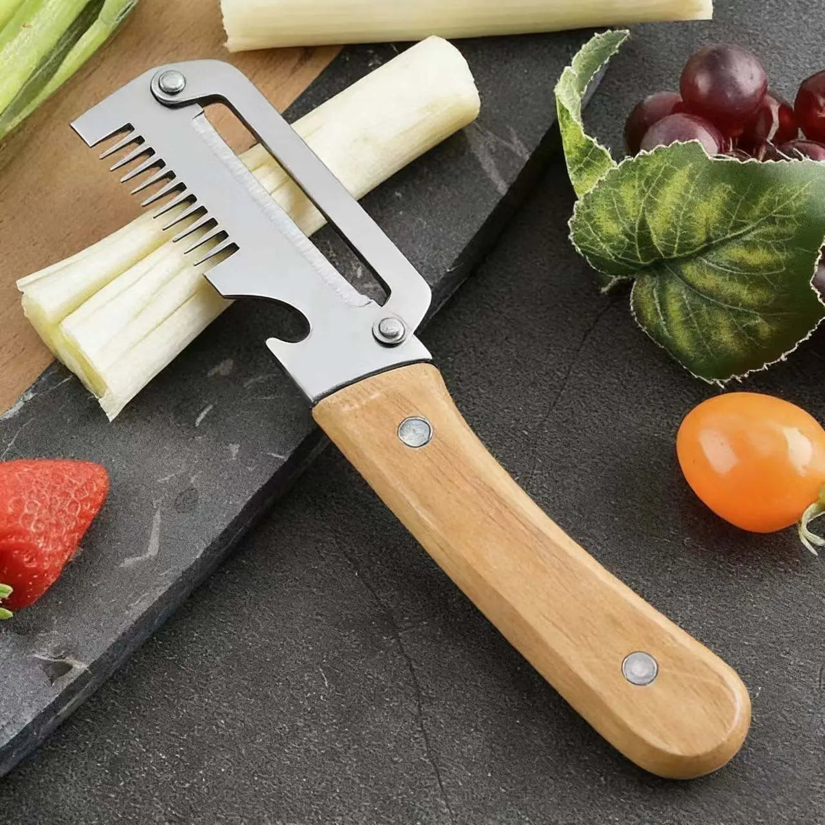 ✅【¡Compra 1 y llévate 1 gratis!】🧅🔪 Pelador de cocina multifuncional 3 en 1: ¡Pela, corta y abre tapones de botellas! 🔥