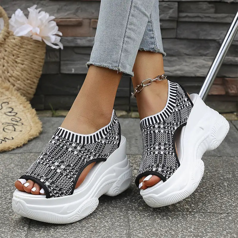 ✨💕【Нови постъпления 50% отстъпка🔥】👟Супер меки спортни сандали с дебела подметка — Коригират стойката, улесняват ходенето и предпазват краката ви