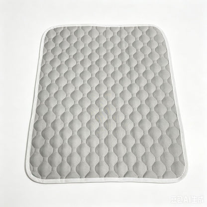 Alfombrilla refrescante para mascotas (no requiere llenado de agua)  — Fabricada en tejido Oxford transpirable; apta para todo tipo de camas o jaulas para mascotas.
