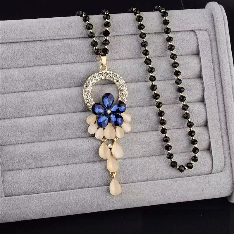 🌷🌈【Най-продавани🔥】【Купете едно, вземете едно безплатно】⛄🌷Аксесоари за есенни/зимни пуловери - елегантно колие с кристално въже