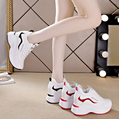 【35-40】🎉👟Nowe damskie skórzane buty sportowe z wysoką cholewką i grubą podeszwą, wodoodporne i wygodne