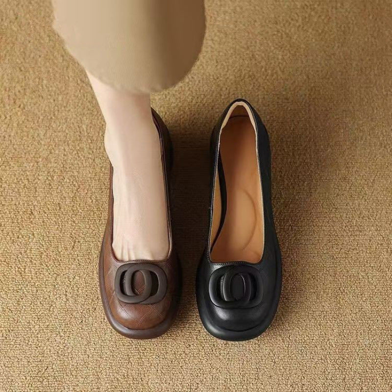 👠【35-40】2025 nove 4CM svestrane modne mekane kožne cipele s retro debelom petom i okruglim prstima