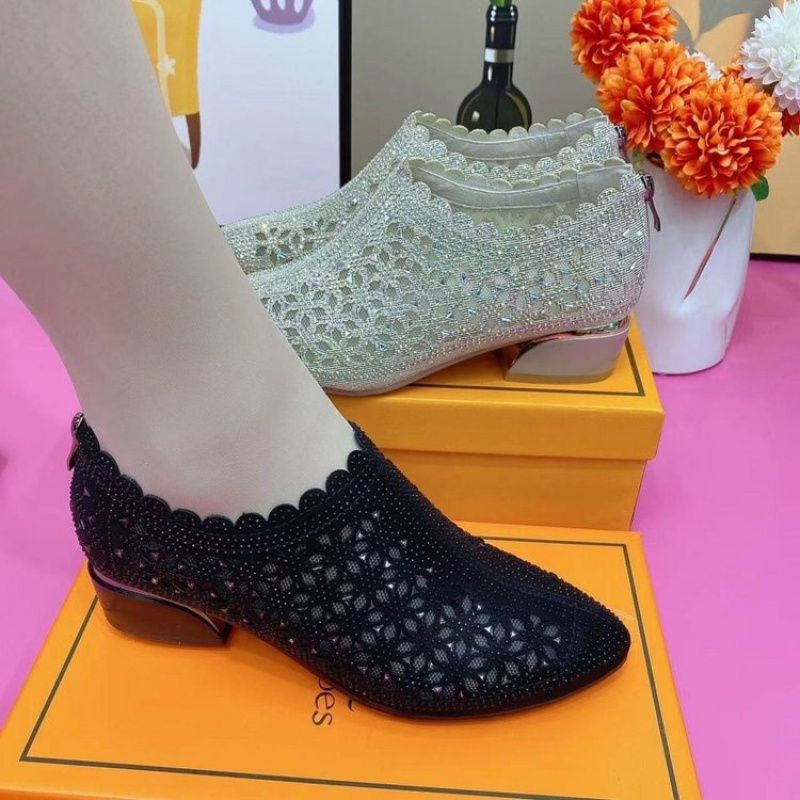 Damskie buty na grubym obcasie, wygodne, w europejskim i amerykańskim stylu, z siateczki, z kryształkami, ze spiczastym noskiem, buty robocze w koreańskim stylu