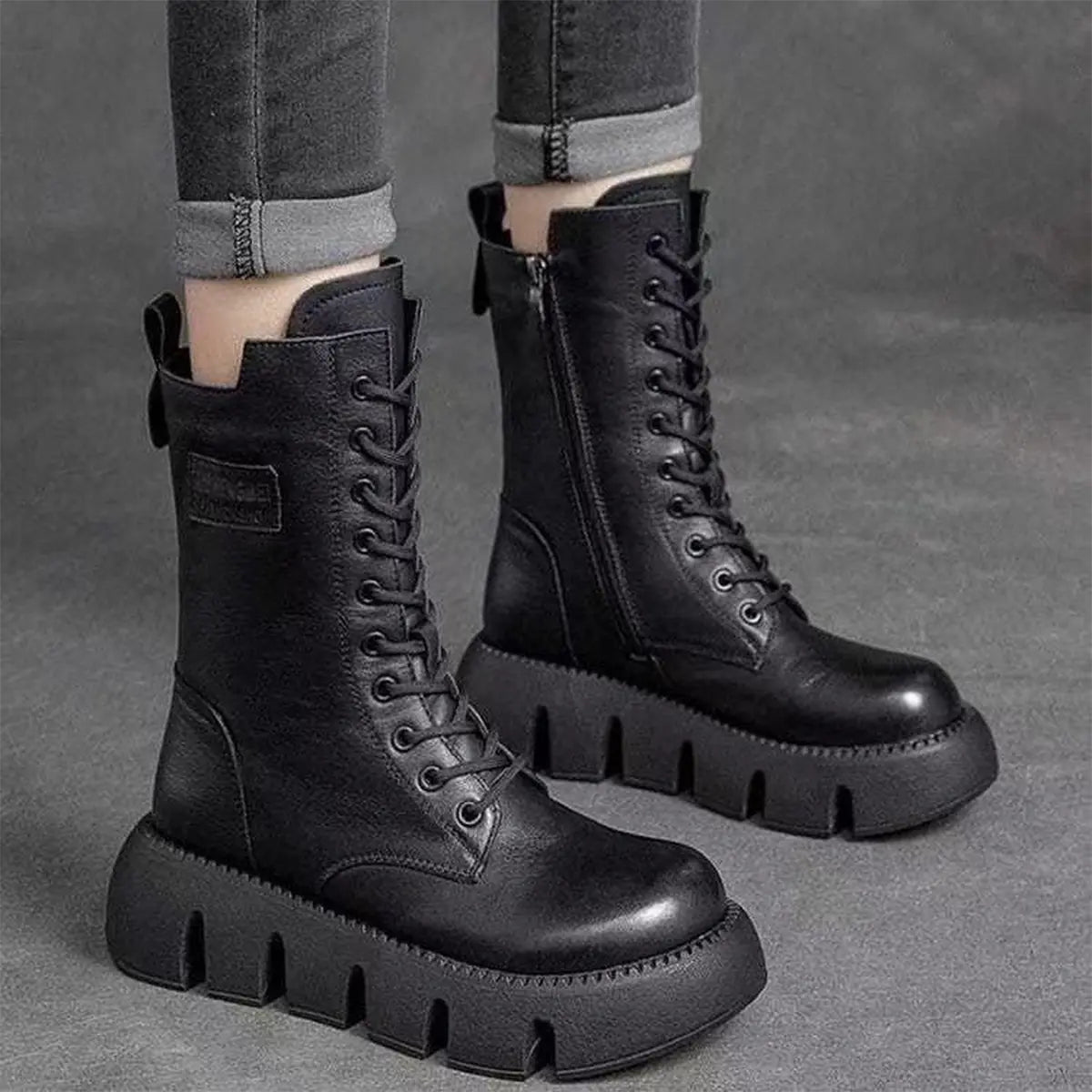 🔥👢【Zľava 50%✨】【Veľkosti 35-40】Nové jesenné/zimné vysoko kvalitné dámske martinky s hrubou podrážkou