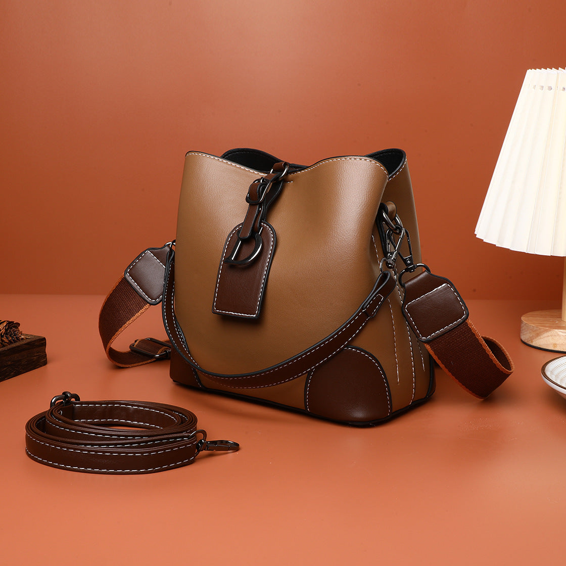 👜🎀【Plačilo ob dostavi】✨ Nova retro modna torba za čez ramo/čez telo z veliko prostornino