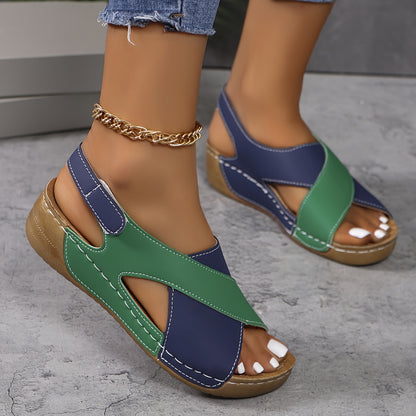 💞✨【Nowy styl lata】【36-43】Nowy styl damskich płaskich sandałów w kontrastowych kolorach, wygodnych, swobodnych i uniwersalnych