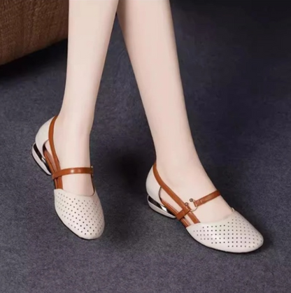 🔥🌴【Rozmiary 35-42】Wiosna 2026 Nowe damskie sandały, eleganckie i stylowe, wykonane z naturalnej skóry, z małym obcasem i miękką podeszwą.