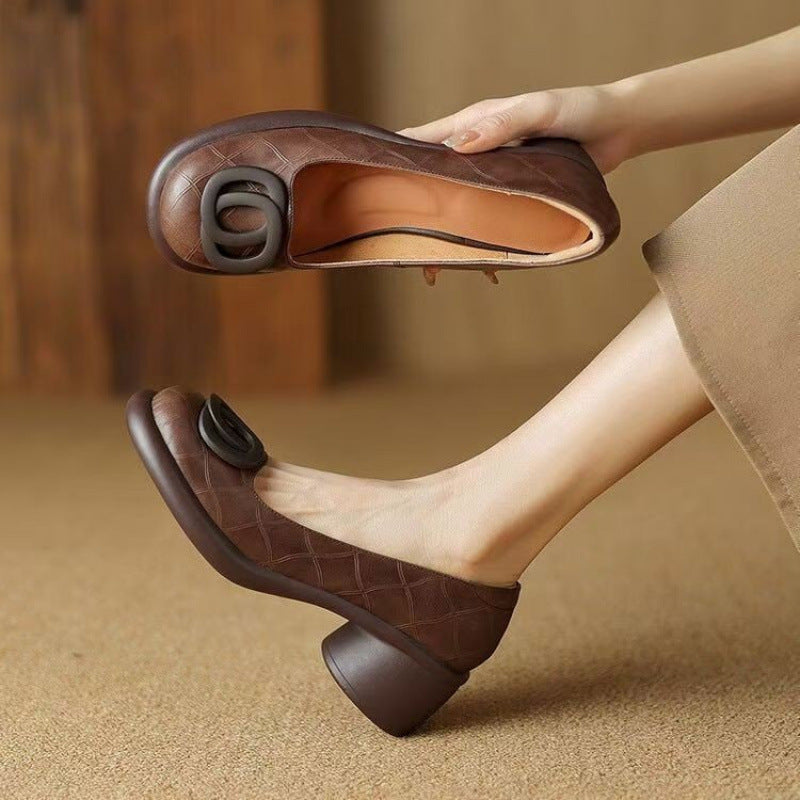 👠【35-40】2025 nove 4CM svestrane modne mekane kožne cipele s retro debelom petom i okruglim prstima