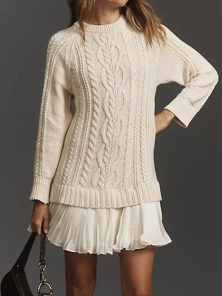 Elegantné pletené šaty s plisovaným lemom — pohodlný štýl na chladnejšie dni, dostupné vo veľkostiach S–3XL.