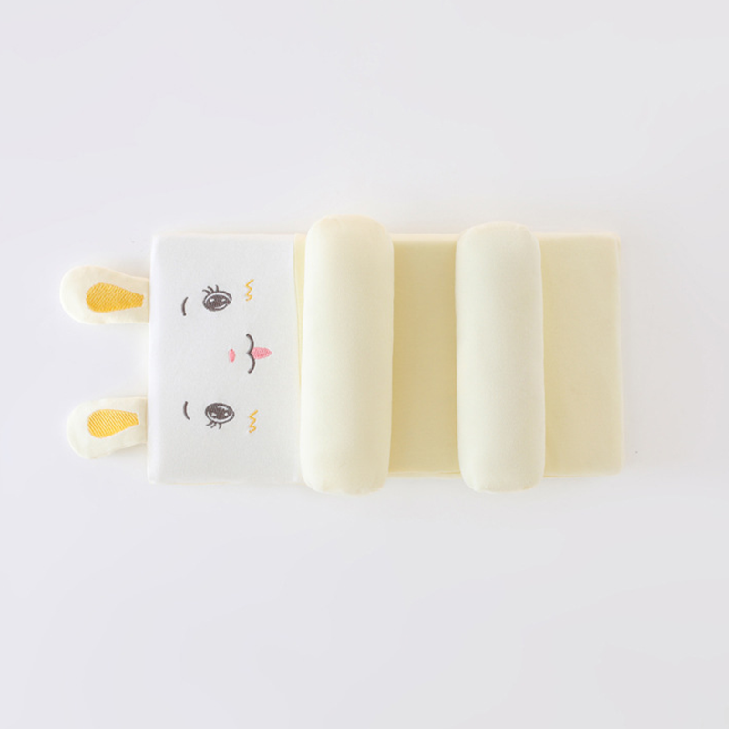 👶【0--1 rok】Oddychająca poduszka dla niemowląt zapobiegająca przechylaniu się i kształtująca główkę, piankowa poduszka z pamięcią kształtu na cztery pory roku